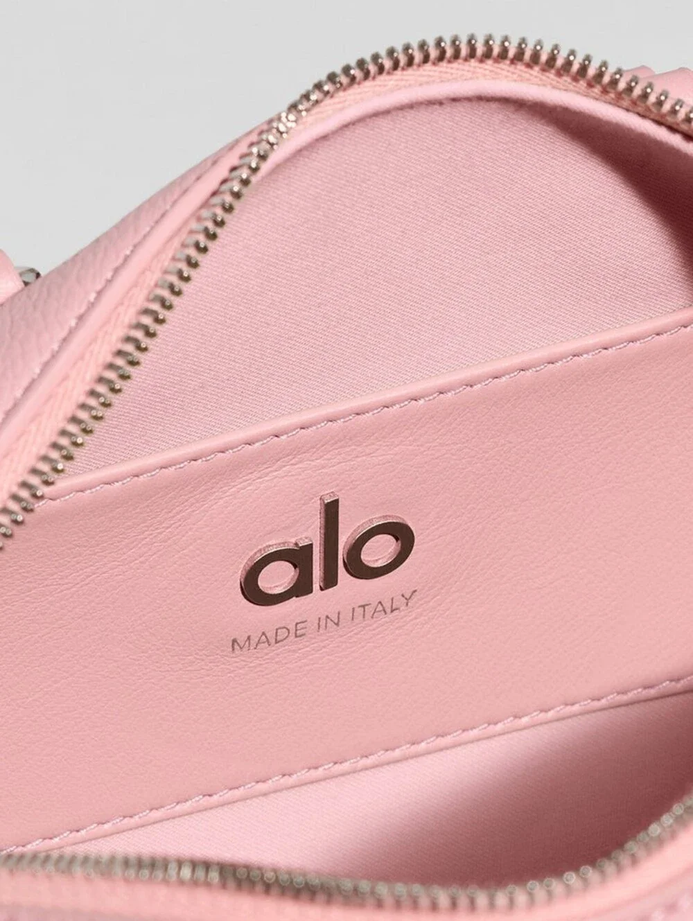 ALO Mini Voyage - Vintage Pink Leather